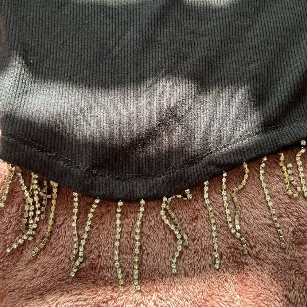 Black T shirt with dangling rhinestones - Picture 5 of 5